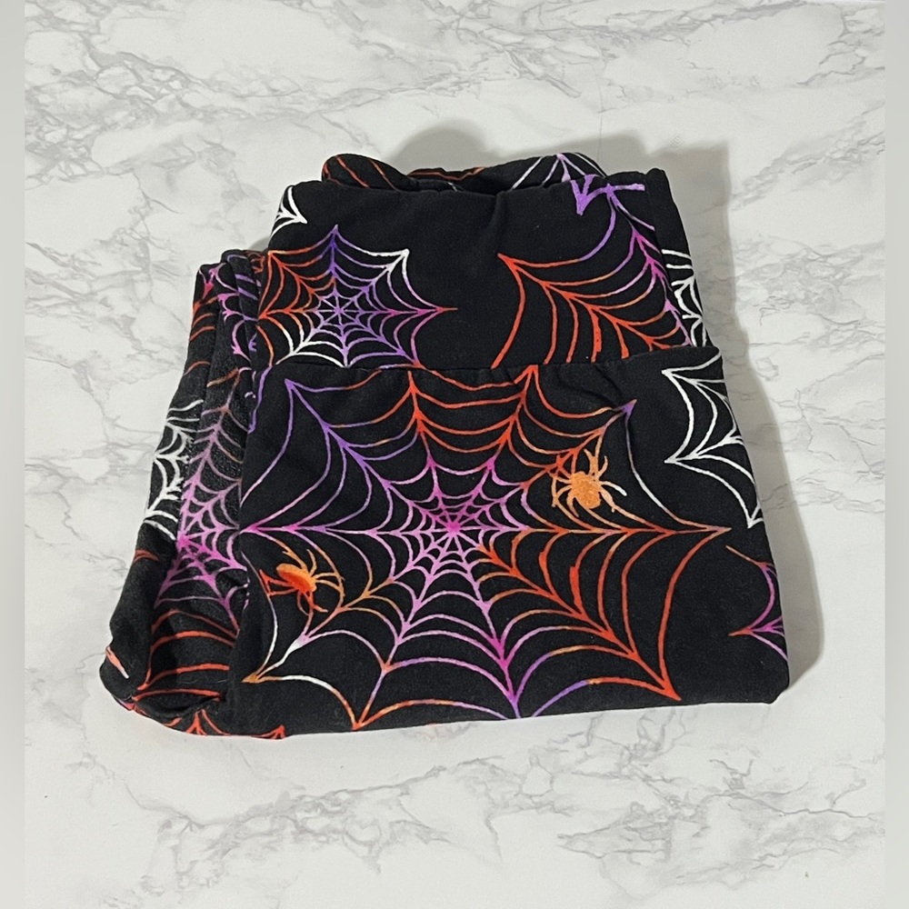 Spider Web Leggings Size: Medium